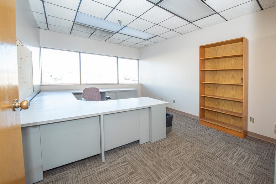 More Photos Of 201 E 56th Ave, Anchorage Office For Sale