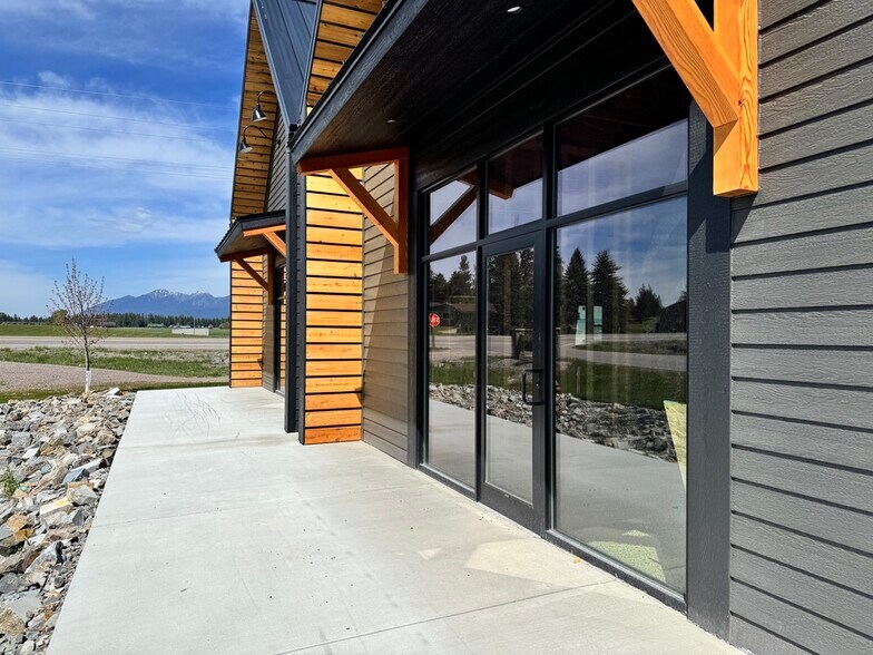More Photos Of 101 Jewel Basin Ct, Bigfork Storefront Retail Office For Sale