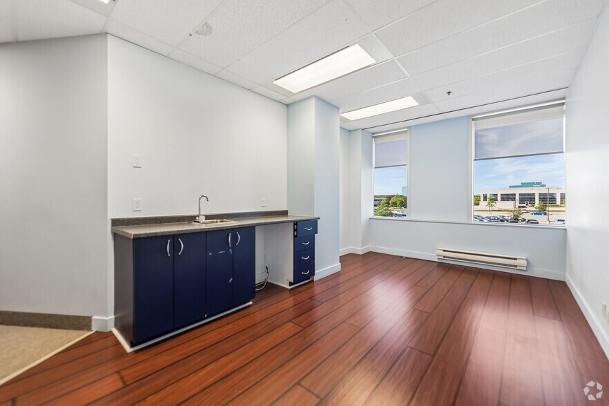More Photos Of 30 Leek Cres, Richmond Hill Office For Lease