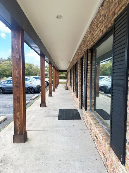 More Photos Of 3165 Dauphin St, Mobile Freestanding For Sale