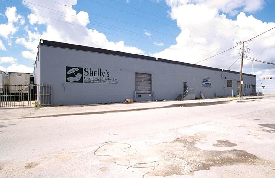 More Photos Of 3690 NW 52nd St, Miami Warehouse For Lease
