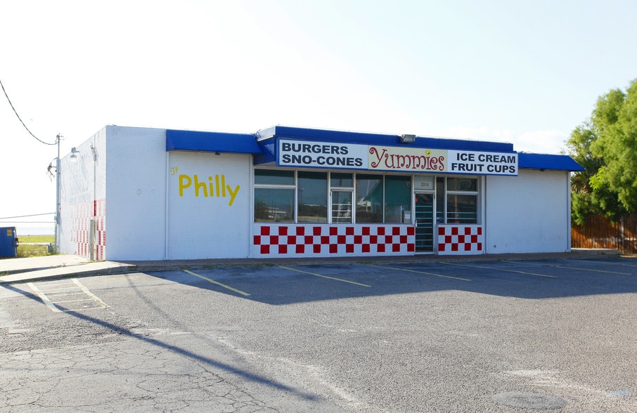 More Photos Of 3314 Surfside Blvd, Corpus Christi Restaurant For Sale