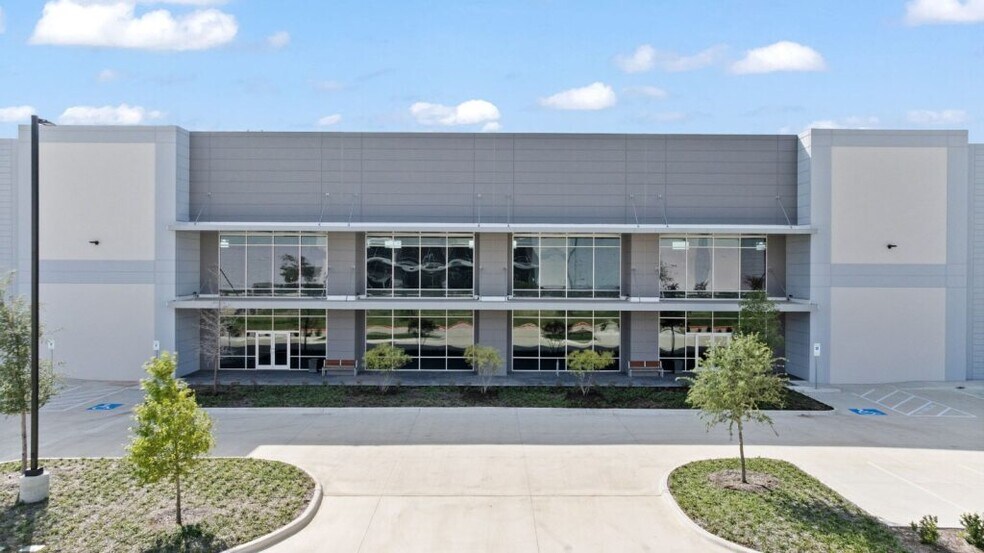More Photos Of 3212 E Pecan St, Pflugerville Unknown For Lease