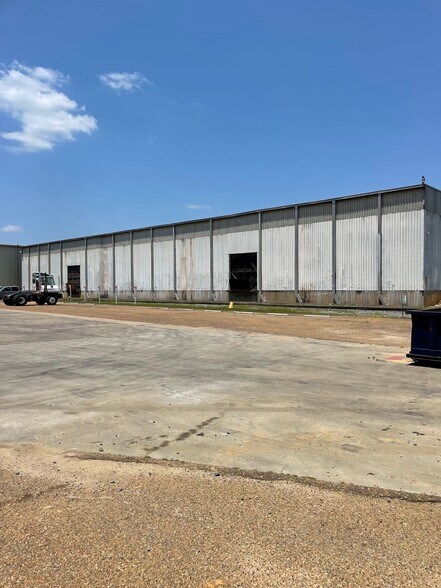 More Photos Of 4241 Highway 563, Simsboro Warehouse For Sale