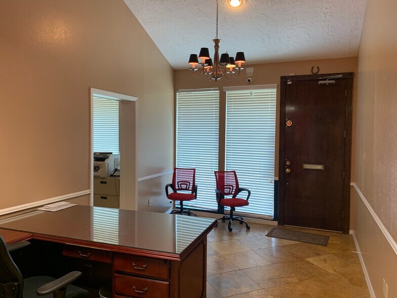 More Photos Of 14339 Torrey Chase Blvd, Houston Loft Creative Space For Sale