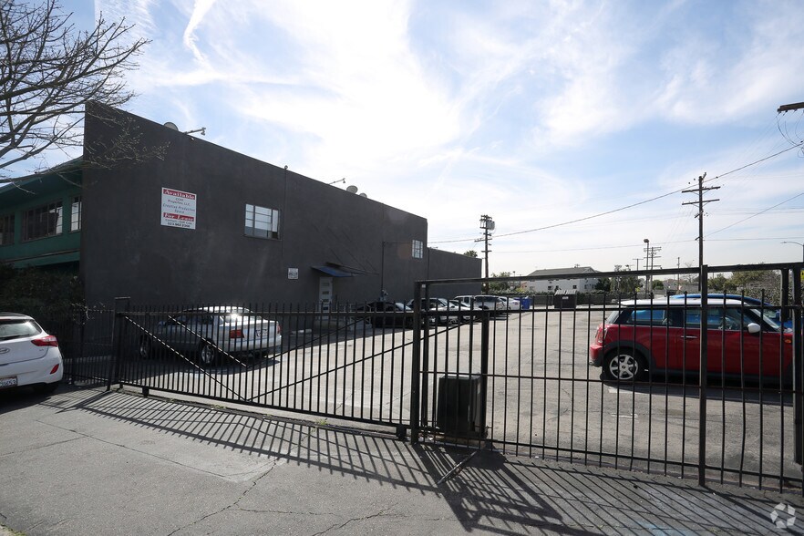 More Photos Of 1660 Beverly Blvd, Los Angeles Unknown For Lease