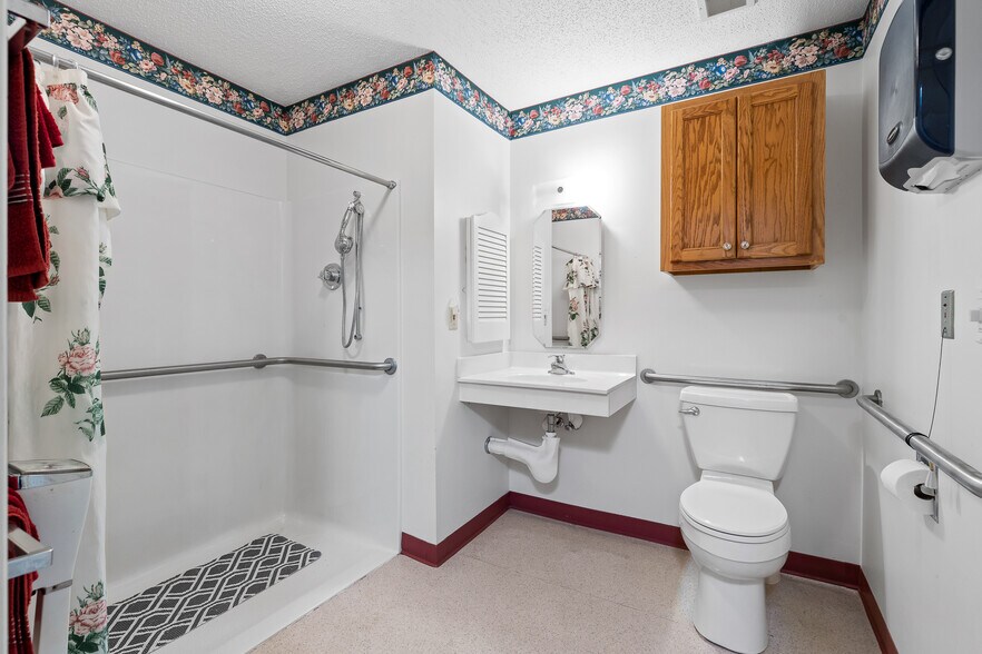 More Photos Of 3872 Brayton Mountain Rd, Graysville Skilled Nursing Facility For Sale