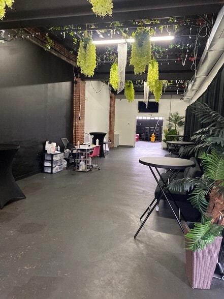 Primary Photo Of 5503-5505 Reisterstown Rd, Baltimore Freestanding For Lease