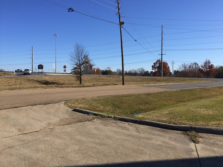 More Photos Of 1120 Realtor Ave, Texarkana Warehouse For Sale