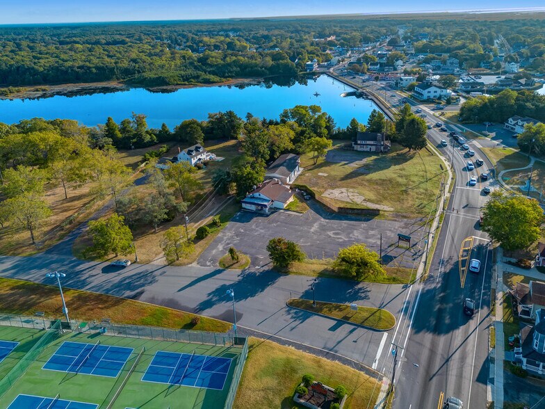More Photos Of 111 Lakeside Dr, Tuckerton Light Distribution For Sale
