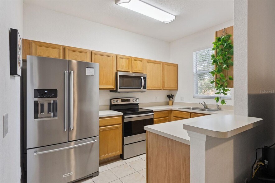 More Photos Of 245 Cambria Ave, Davenport Specialty For Sale