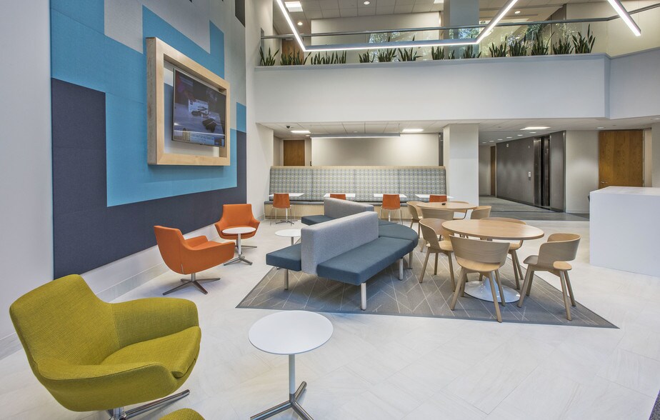 More Photos Of 500 Northridge Rd, Atlanta Office For Lease