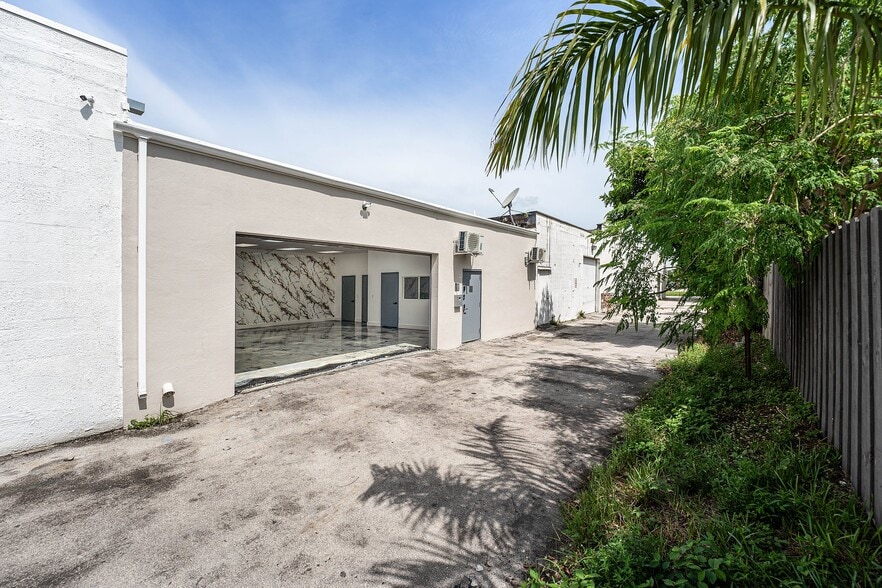 More Photos Of 1800-1812 SW 7th Ave, Pompano Beach Warehouse For Sale