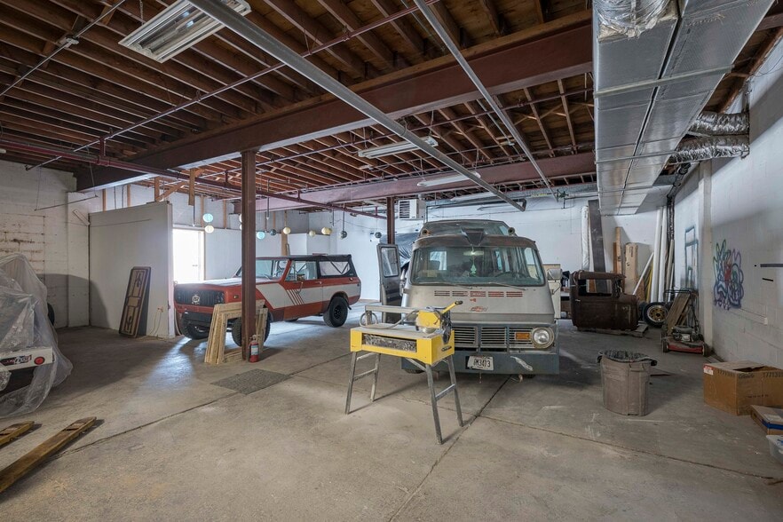 More Photos Of 3307 14th Ave, Kenosha Manufacturing For Sale