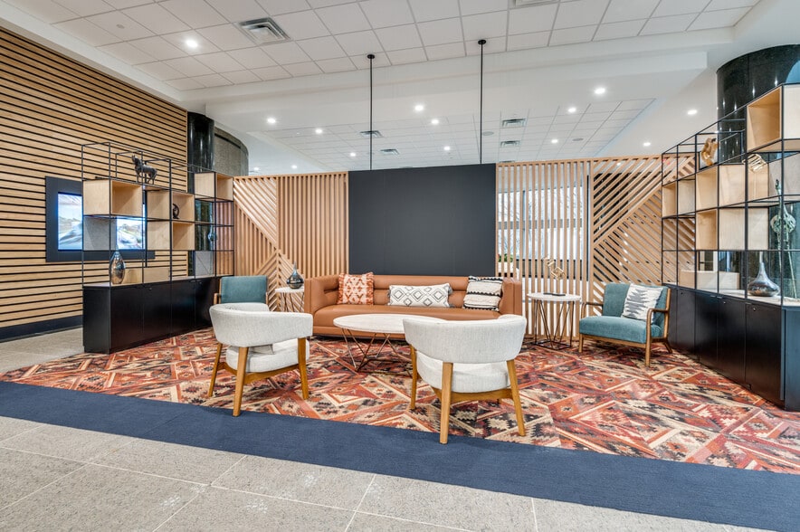 More Photos Of 600 E Las Colinas Blvd, Irving Office For Lease