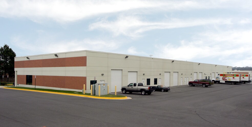 More Photos Of 8480-8498 Kao Cir, Manassas Unknown For Lease