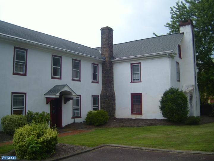 More Photos Of 46 Hilltown Pike, Line Lexington Office For Sale