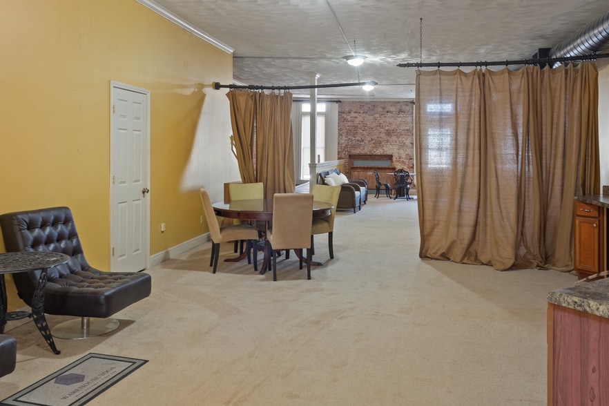 More Photos Of 312 S Main St, Jonesboro Loft Creative Space For Sale