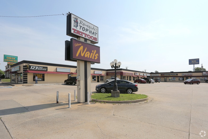 Primary Photo Of 5033-5079 S Yale Ave, Tulsa Unknown For Lease