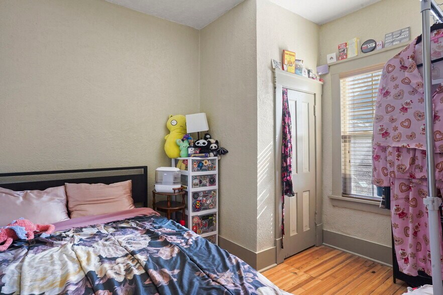 More Photos Of 1000 Carteret Ave, Pueblo Apartments For Sale