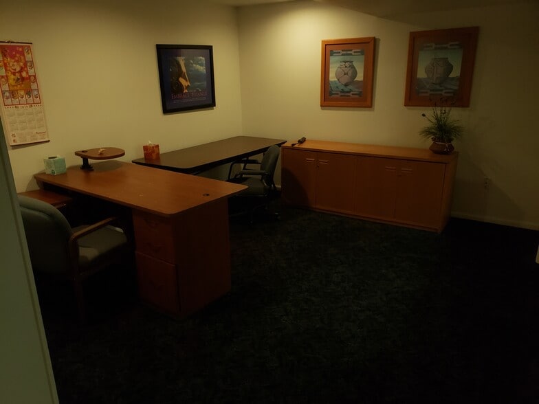 More Photos Of 1560-1570 McDaniel Dr, West Chester Office For Lease