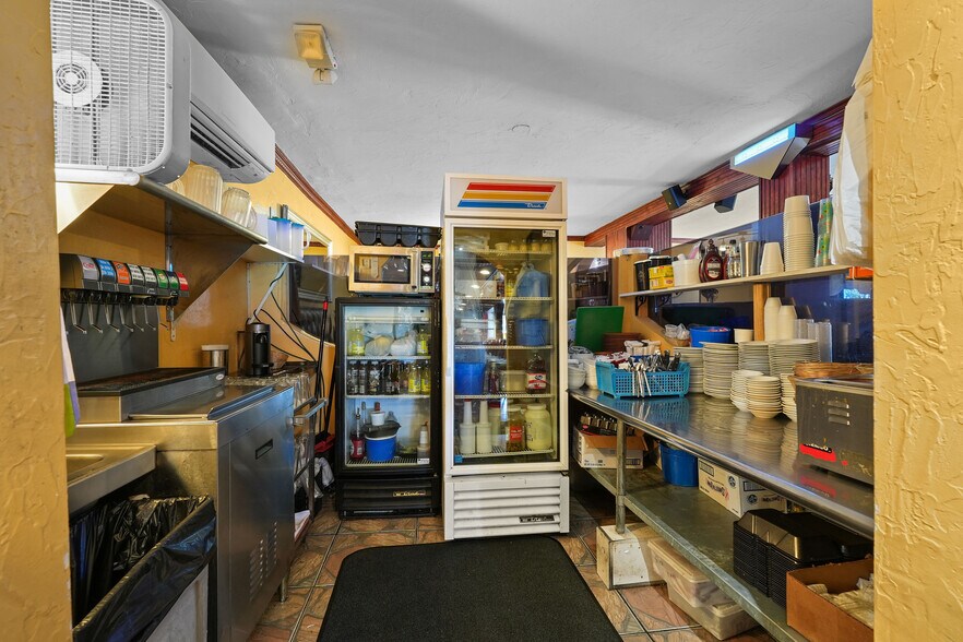 More Photos Of 569 Winthrop St, Rehoboth General Retail For Sale