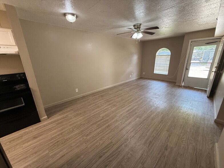 More Photos Of 782 Pinchback Rd, Beaumont Apartments For Sale