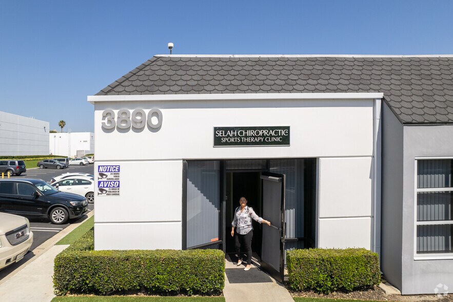 More Photos Of 3960 Prospect Ave, Yorba Linda Light Manufacturing For Lease