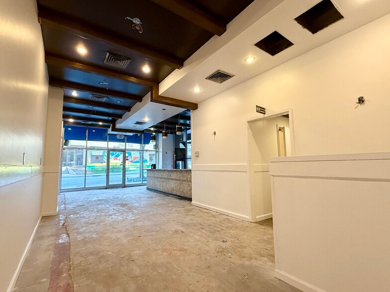 More Photos Of 1270 W Peachtree St NW, Atlanta Multifamily For Sale