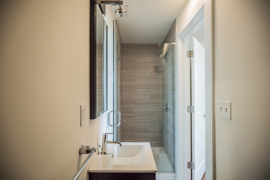 More Photos Of 4046-4048 Chestnut St, Philadelphia Apartments For Sale