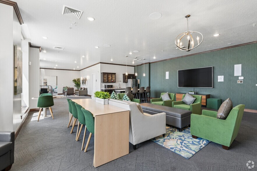 More Photos Of 196 W Vine St, Murray Apartments For Lease