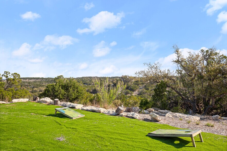 More Photos Of 530 Pioneer Trl, Dripping Springs Specialty For Sale