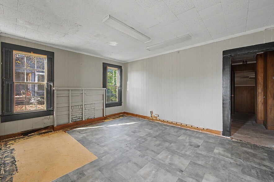 More Photos Of 12837 Magnolia St, Blakely Office For Sale