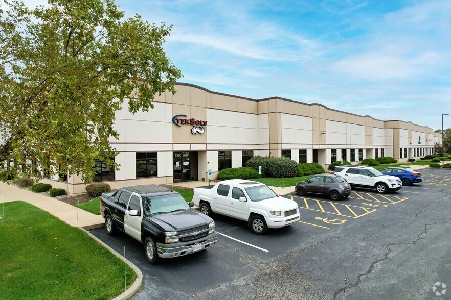 More Photos Of 100 Lanter Ct, Collinsville Warehouse For Lease