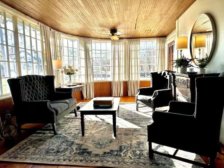 More Photos Of 722 Main St, Bennington Freestanding For Sale