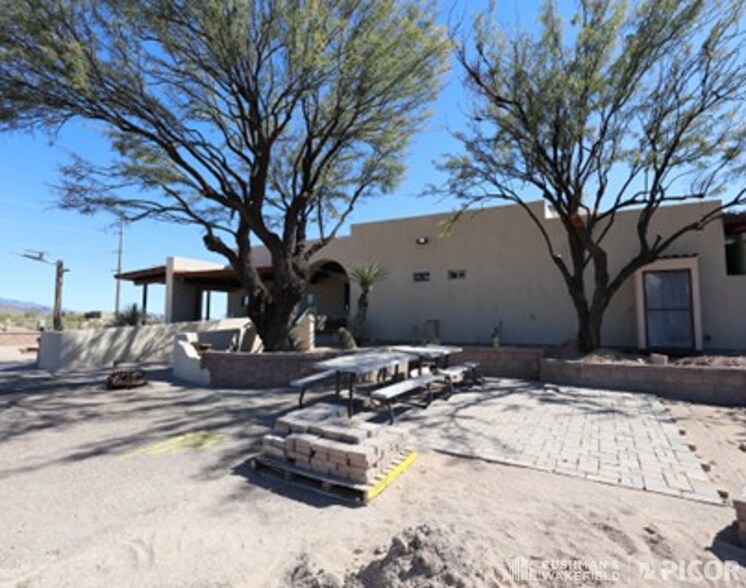 More Photos Of 4110 S Houghton Rd, Tucson Restaurant For Sale
