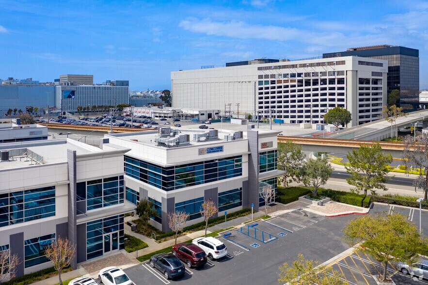 More Photos Of 880 Parkview Dr N, El Segundo Office For Sale