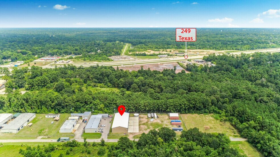 More Photos Of 31588 Industrial Park Dr, Pinehurst Warehouse For Lease