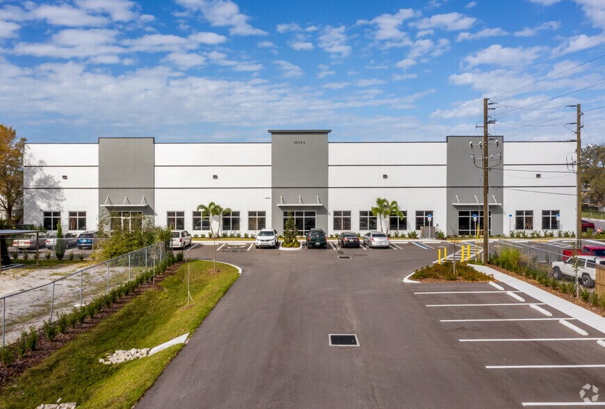 More Photos Of 10344 66th St N, Pinellas Park Industrial For Sale