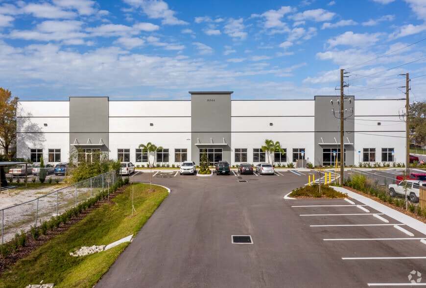 More Photos Of 10344 66th St N, Pinellas Park Warehouse For Sale