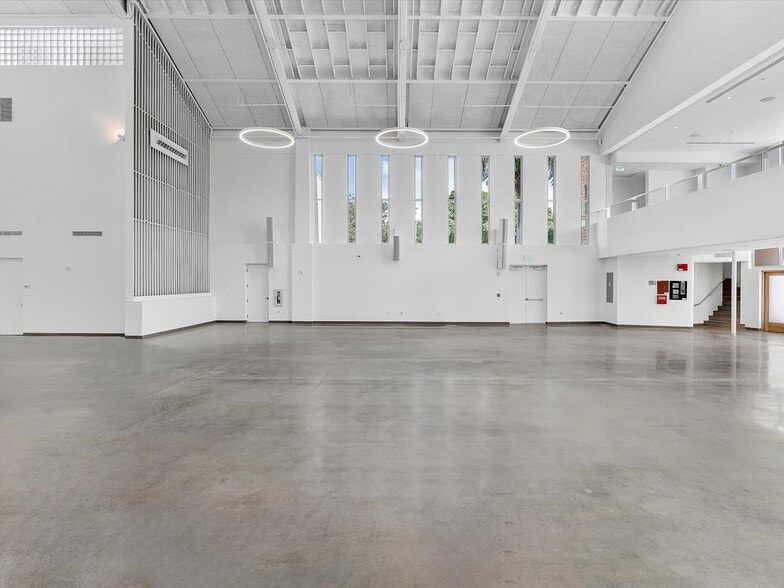 More Photos Of 7610 Biscayne Blvd, Miami General Retail For Sale