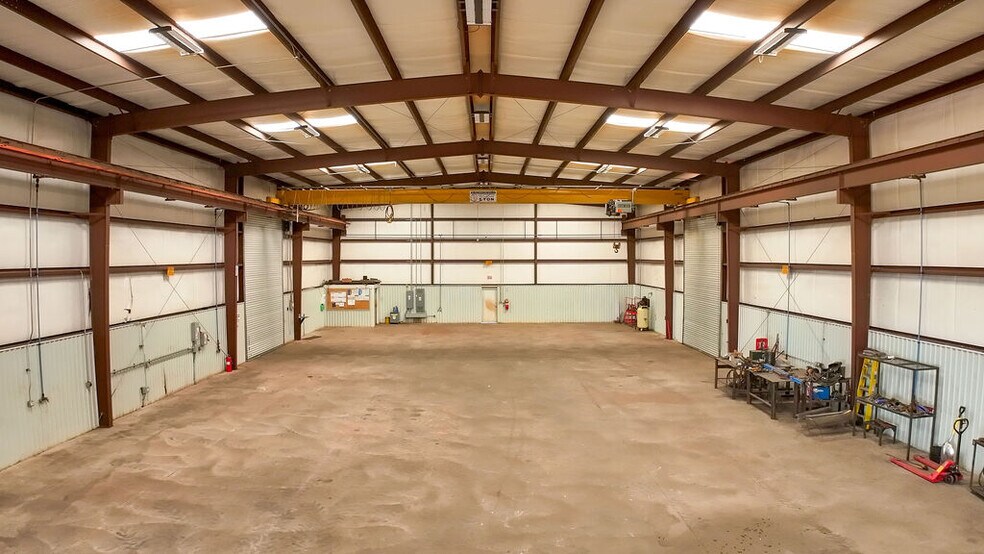 More Photos Of 10961 E Ranch Road 1222, Fredonia Manufacturing For Lease