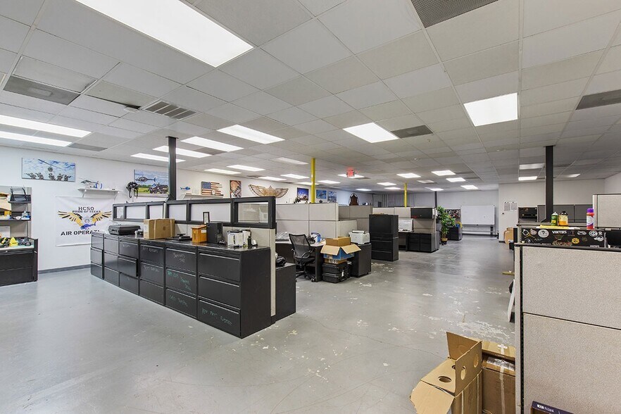 More Photos Of 8319 Thora Ln, Spring Airplane Hangar For Sale