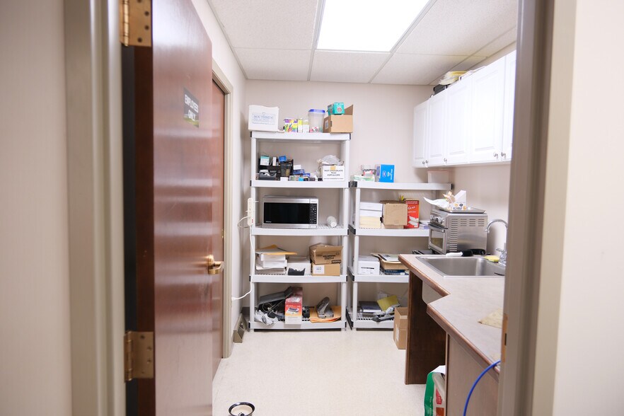 More Photos Of 4085 Seneca St, West Seneca Medical For Lease