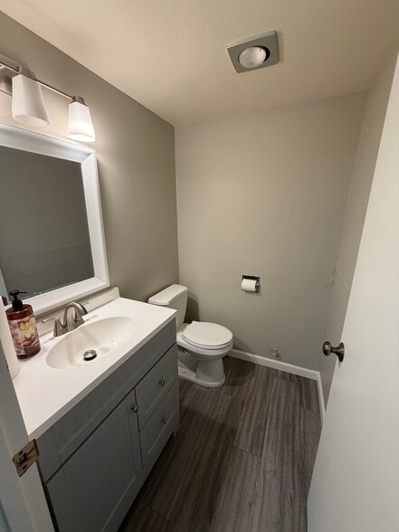 More Photos Of 4702-4704 Tieton Dr, Yakima Office Residential For Lease