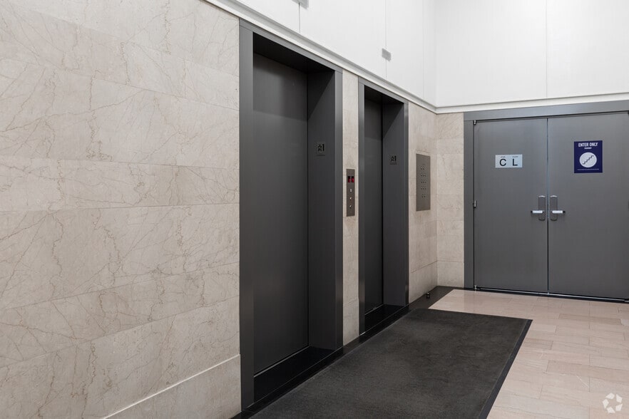 More Photos Of 218-232 W 40th St, New York Office For Sale