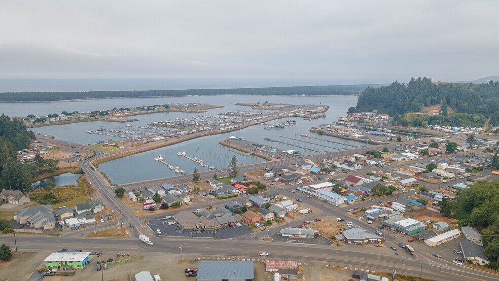 More Photos Of 75310 US HIGHWAY 101, Reedsport General Retail For Sale