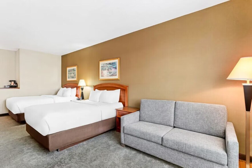 More Photos Of 2205 N Date St, Truth Or Consequences Hotel For Sale