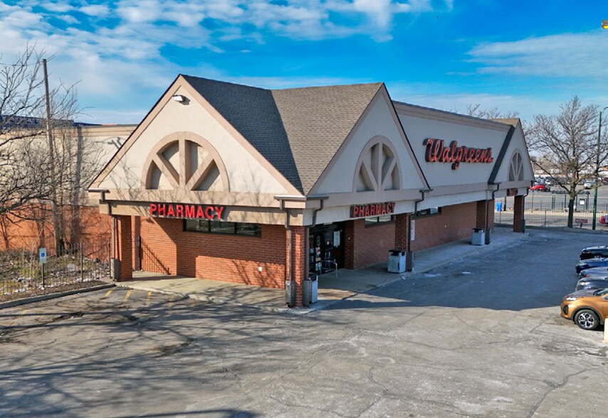 More Photos Of 4704 S Halsted St, Chicago Drugstore For Sale