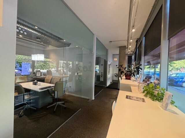 More Photos Of 1821 Benson Ave, Evanston Medical For Sale